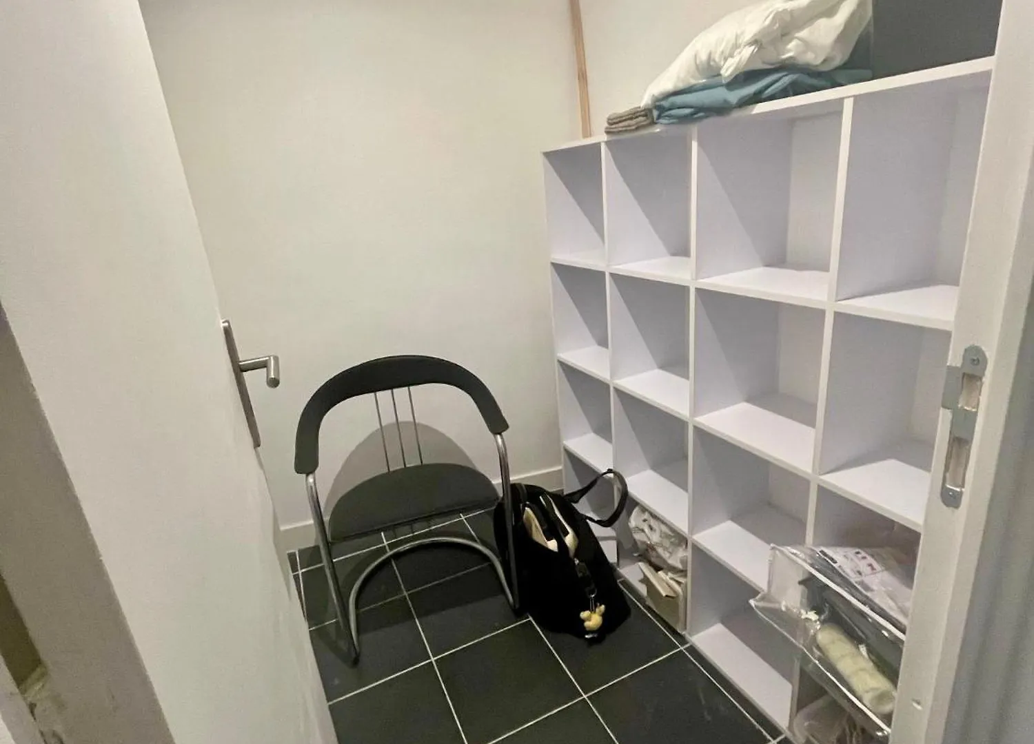 Un Spacieux T2 En Plein Centre Cours Belsuns Marseille